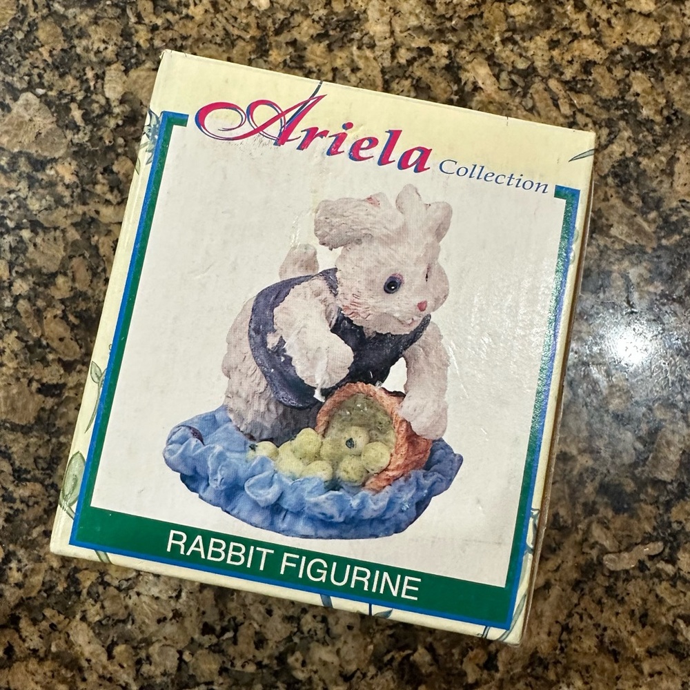 Ariela Collection Rabbit Figurine